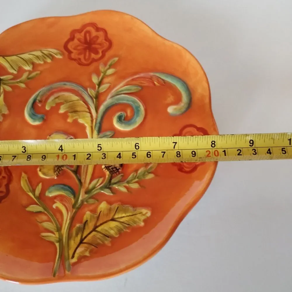 Set Of 4 Lunch Plates Fall Leaves Acorns Relieved Scalloped Floral 8.25 Inches‎